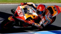Pebalap Repsol Honda, Marc Marquez memacu motornya saat MotoGP Australia 2022 yang berlangsung di Sirkuit Phillip Island pada Minggu (16/10/2022) pagi WIB. (AFP/Paul Crock)