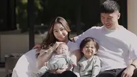 Nikita Willy Unggah Momen Hangat Bersama Keluarga Kecil di AS, Tingkah Baby Issa dan Nael Bikin Gemas