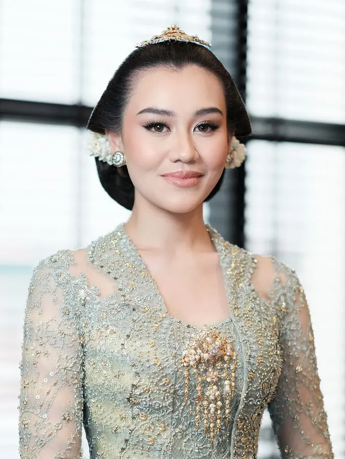 Aaliyah Massaid bikin pangling (Instagram/leoafandi_)