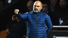 Pascal Dupraz yang menjadi pelatih Saint-Etienne musim 2021/2022, dilaporkan pernah meminta para pemain muslimnya untuk tidak berpuasa selama bulan Ramadan menyusul kekalahan yang mereka alami di Ligue 1 2021/2022 dengan skor 6-2. (AFP/Fred Tanneau)