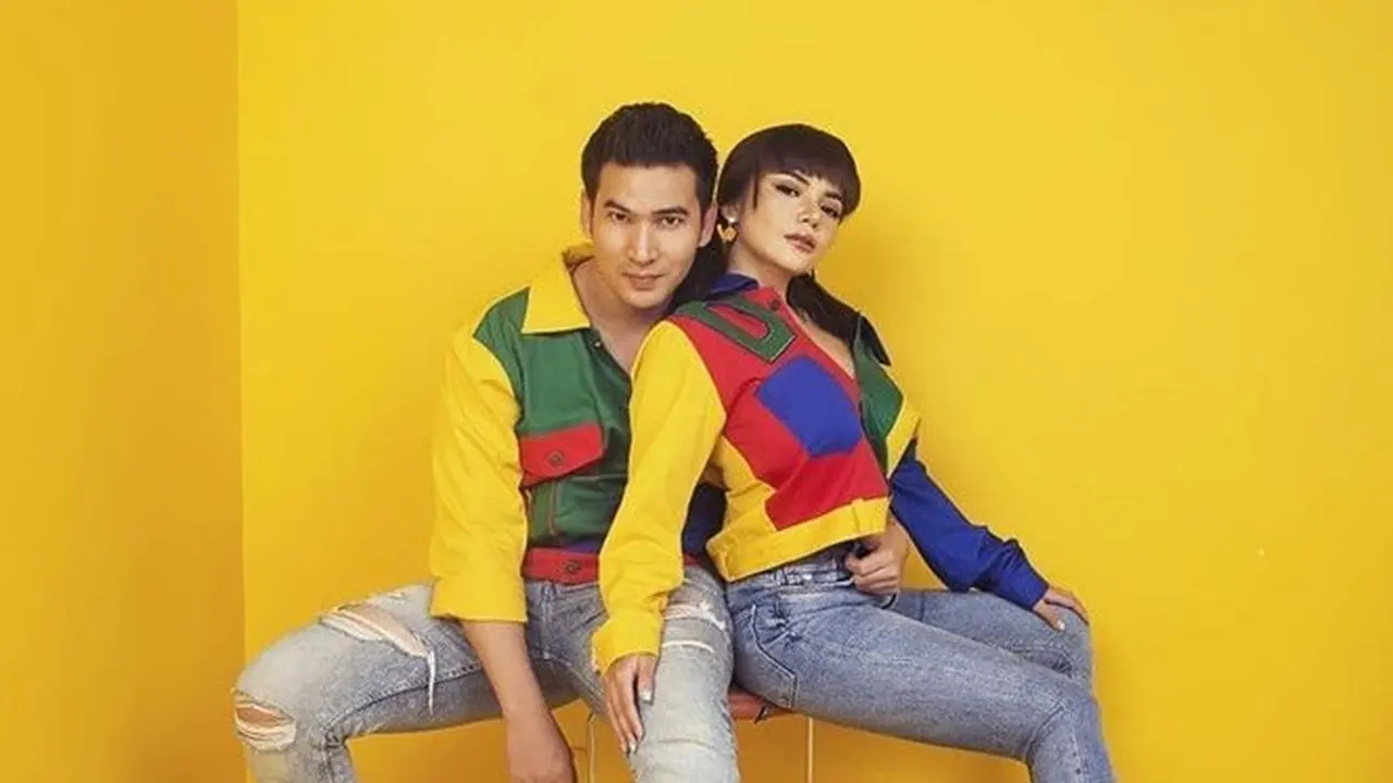 Diisukan Putus, Ini 5 Potret Kenangan Dinar Candy dan Ridho Ilahi Pakai Outfit Couple