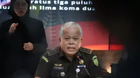 Kepala Pusat Penerangan Hukum (Kapuspenkum) Kejaksaan Agung Harli Siregar dalam Konferensi Pers Penyitaan Uang dalam Perkara Tindak Pidana Korupsi dalam Kegiatan Importasi Gula di Kementerian Perdagangan Tahun 2015 s.d. 2016.