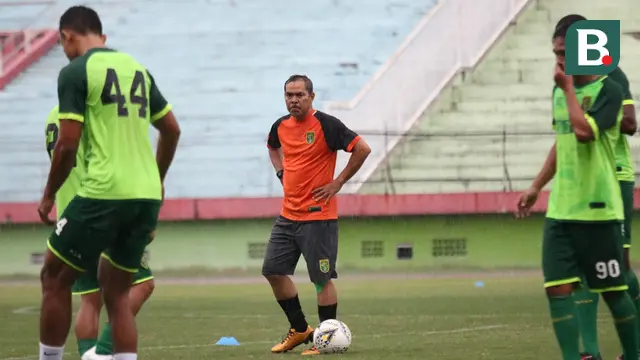 Mustaqim, Persebaya Surabaya