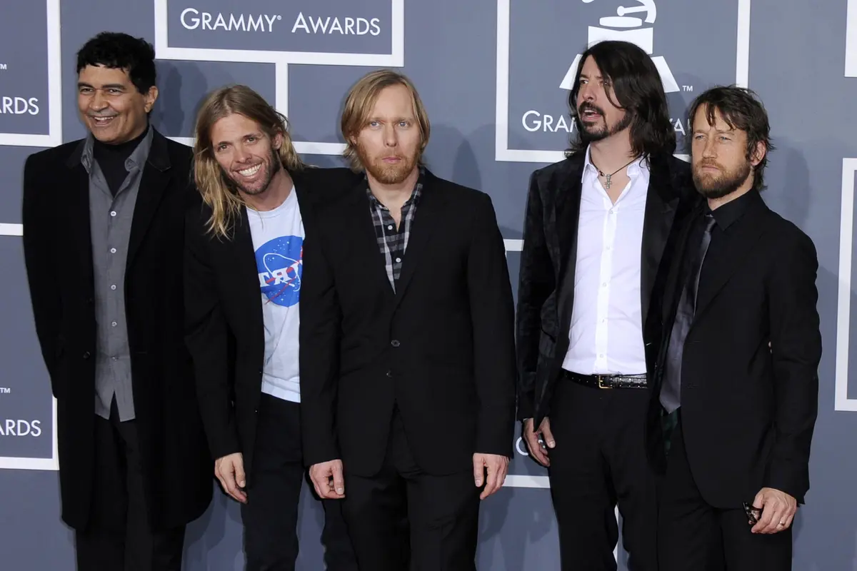 [Bintang] Foo Fighters