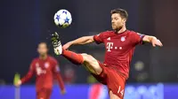 Kontrak Xabi Alonso juga akan berakhir pada Desember 2015. Mantan gelandang Liverpool itu sendiri sudah dipersilahkan untuk meninggalkan Bayern Munchen. (AFP/Andrej Isakovic)
