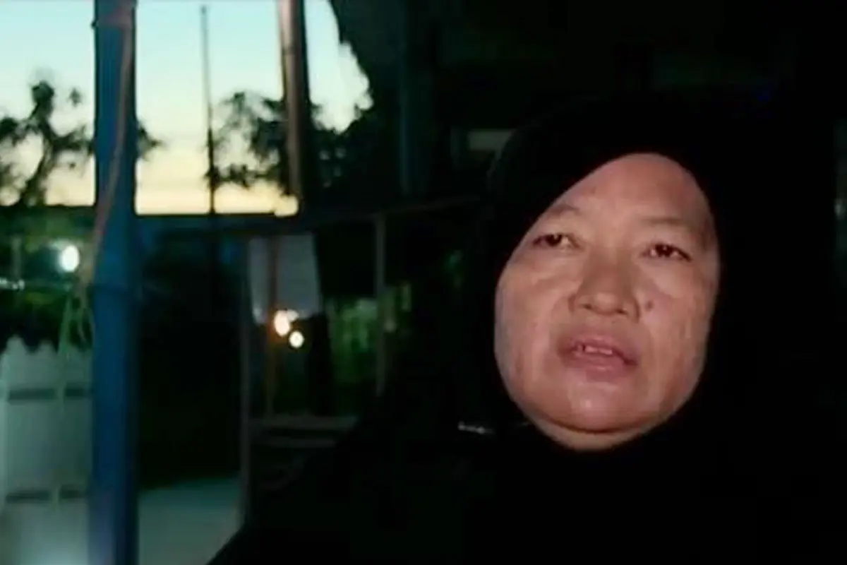 Nenek Penjaga Malam 