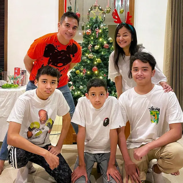 Amara dan Frans Mohode