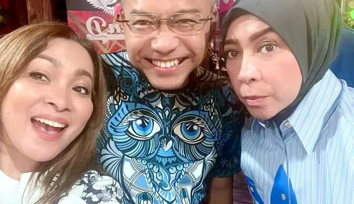 Di forum tersebut hadir pula Anang Hermansyah, Rieka Roslan dan Melly Goeslaw. [Instagram @ahmaddhaniofficial]