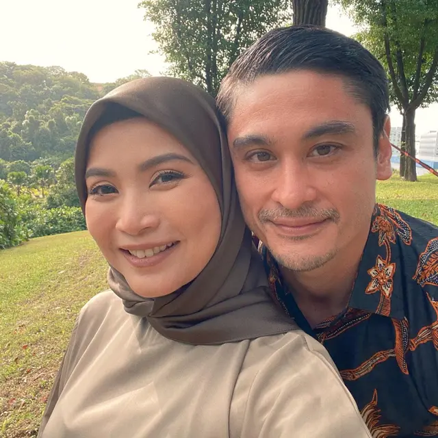 7 Potret Mesra Reuben Elishama dan Istri yang Genap Jalani 4 Tahun Pernikahan