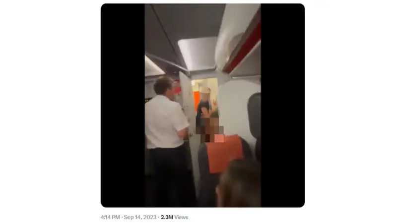 Viral di Media Sosial Sepasang Penumpang Berhubungan Seks di Toilet Pesawat dalam Penerbangan EasyJet dari London Luton ke Pulau Ibiza pada 8 September 2023 (Tangkapan Layar dari Video yang Tersebar di Twitter)