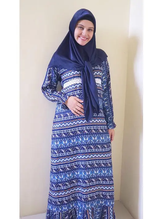 (Instagram/zeezeeshahab)