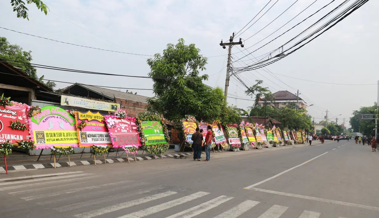 Untuk jalur prosesi Kirab pengantin perempuan dan laki-laki memang berbeda, rombongan Kahiyang Ayu dan keluarga akan melakukan prosesi Kirab dari kediamannya sampai di Gedung Graha Saba Buana. (Adrian Putra/Bintang.com)