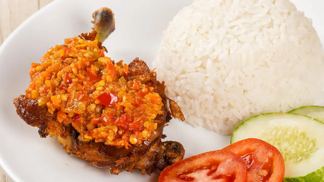 ayam gepuk sambel bawang