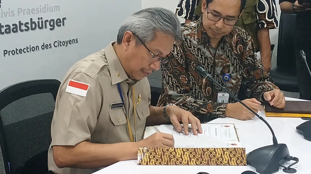 BNPB serahkan bantuan masker untuk WNI di Wuhan ke Kemlu