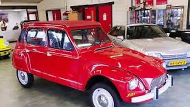 ilustrasi mobil merah