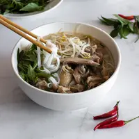 Ilustrasi bihun kuah segar | copyrightt freepik.com/wirestock