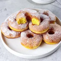ilustrasi donat/sri widyowati/Shutterstock