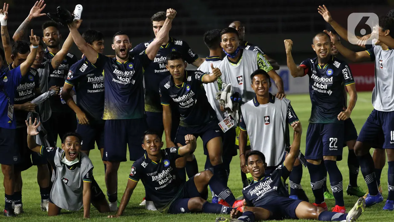 FOTO: Singkirkan PSS, Persib Tantang Persija di Final Piala Menpora 2021
