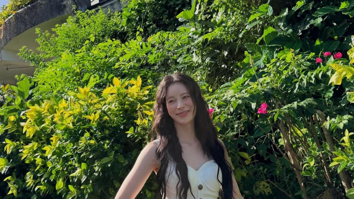 OOTD Gaya Resort Lim Ji Yeon saat Berkunjung ke Bali