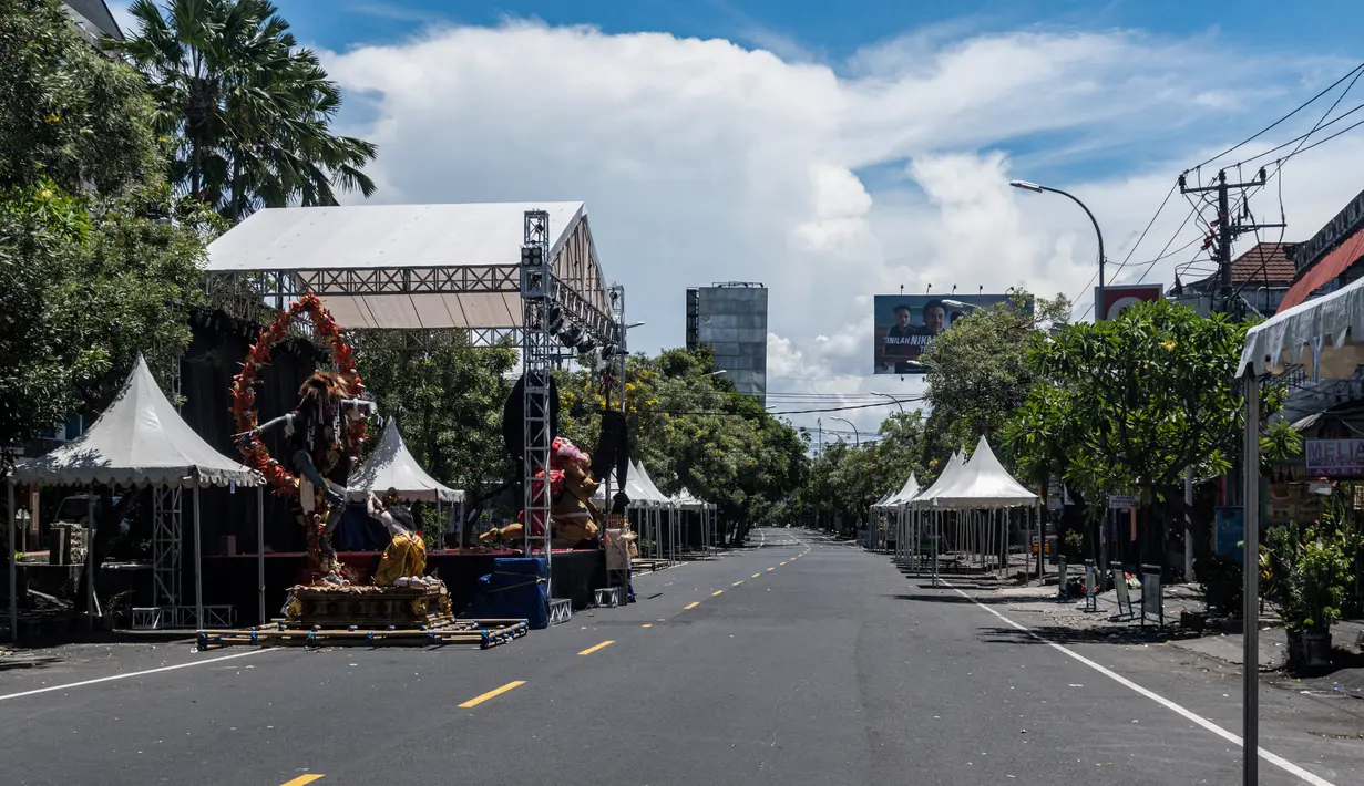 <p>Dengan adanya penutupan Bandara Bali tersebut, rute penerbangan dari Lombok-Bali dan sebaliknya selama Nyepi ditutup. (AFP/DICKY BISINGLASI)</p>