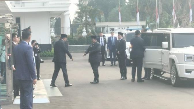 Prabowo Tiba di Tempat Persemayaman Ryamizard Ryacudu