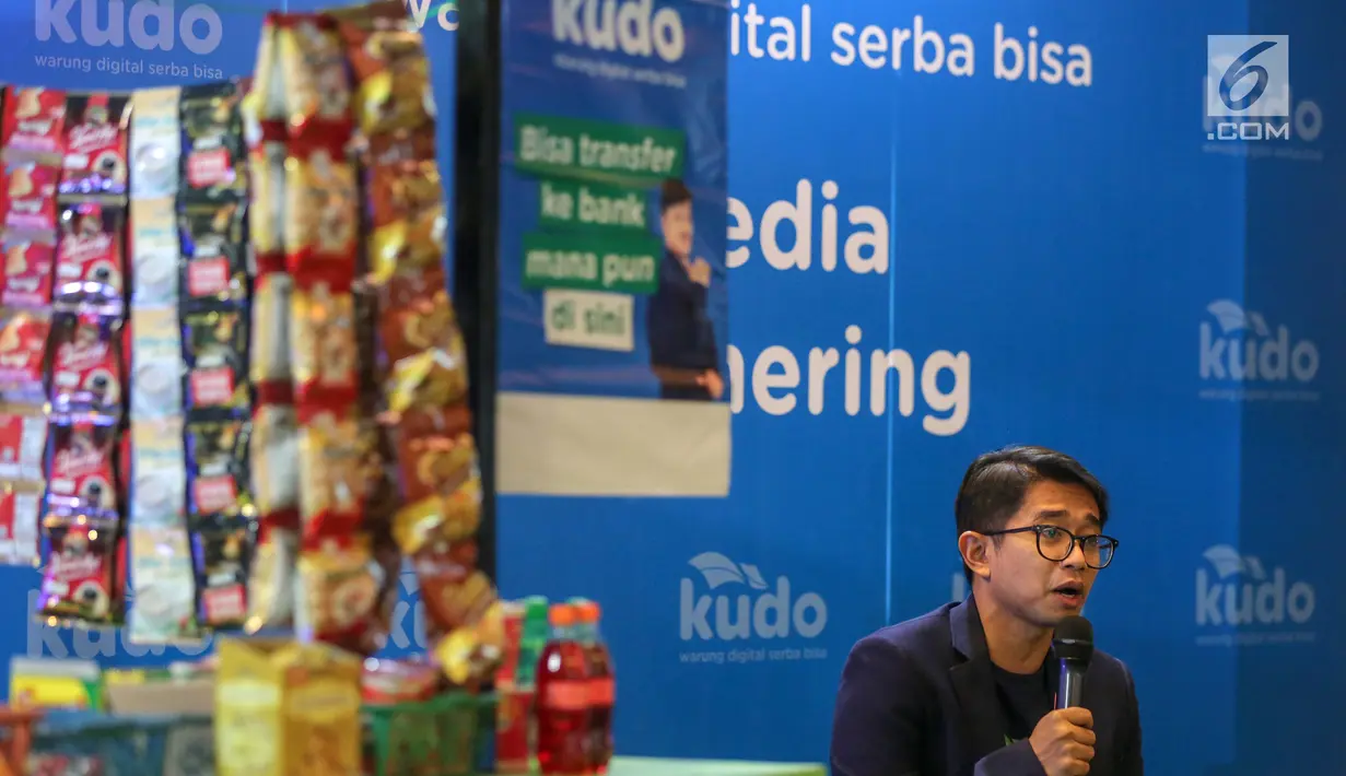 CEO & Co-Founder Kudo, Agung Nugroho memberi keterangan pers di Jakarta, Kamis (27/6/2019). Untuk membantu masyarakat kelas ekonomi menengah, aplikasi digital Kudo memberi akses kepada pengusaha kecil dan menengah dengan memberikan produk dan layanan online. (Liputan6.com/Fery Pradolo)
