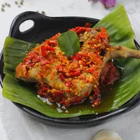 ilustrasi ayam goreng cabe/copyright by Jamilah Pratama (Shutterstock)