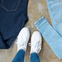 Inilah beberapa cara mudah yang dapat kamu lakukan untuk menjaga jeans kesayangan agar tetap awet.
