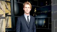 Chris Hemsworth jadi pria terseksi 2014 versi Majalah People. (sumber: eonline)