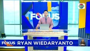 Perbarui informasi Anda bersama Fokus edisi (14/11) dengan beberapa berita pilihan sebagai berikut, Longsor Terjang Dua Dusun, 21 Orang Tertimbun, Banjir Luapan Sungai Rendam Ratusan Rumah, Pedagang Pasar Pramuka Mogok Berjualan.