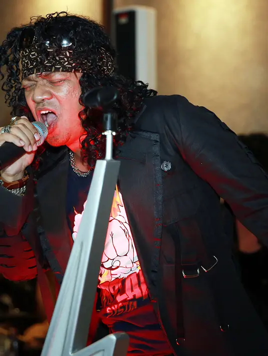 Tujuh tahun album ini digarap dengan berbagai kendala dan kesibukan lain yang dihadapi. Ia lebih merasakan lega setelah albumnya keluar.(Deki Prayoga/Bintang.com)