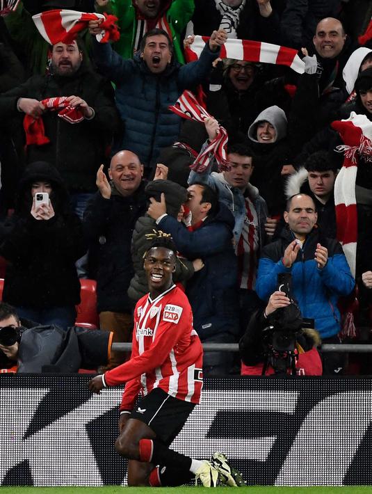Hasilnya, tiga gol Los Leones bersarang di gawang Atletico Madrid. (ANDER GILLENEA/AFP)