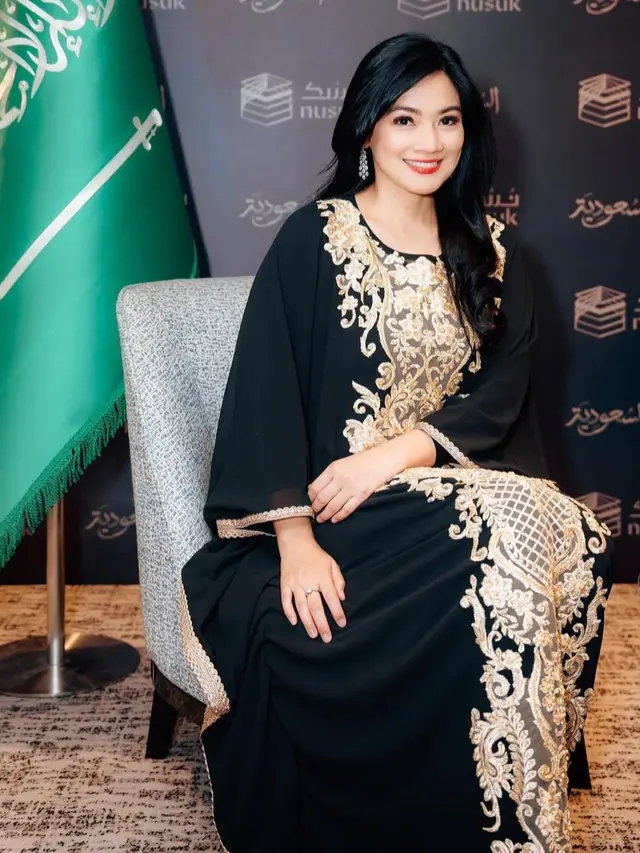 Ide Styling Rambut Agar Tampil Anggun Ketika Hari Raya (Instagram/@titi_kamall)