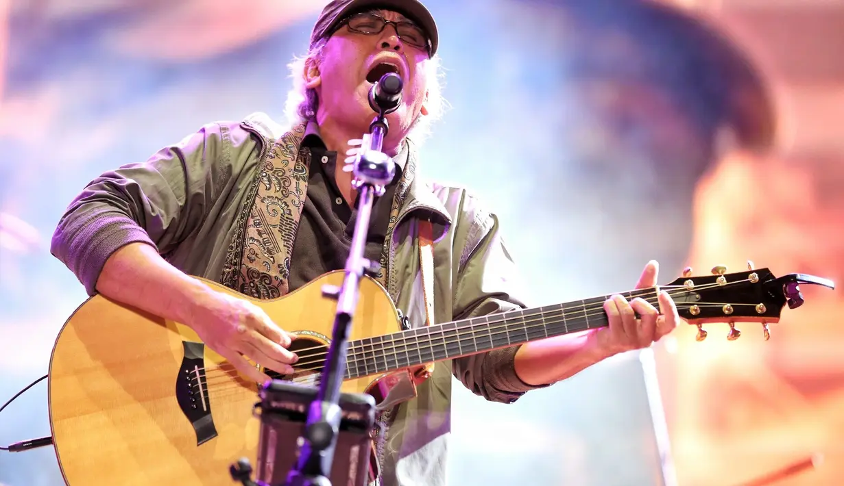 "Kado paling indah ya dibuatkan konser ini," ujar pemilik nama asli Virgiawan Listanto konser Perayaan Karya, Ancol Jakarta Utara, Sabtu malam (3/9/2016). (Adrian Putra/Bintang.com)