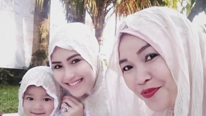 [Bintang] Ayu Ting Ting