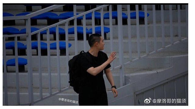 Resmi Masuk Wajib Militer Hari Ini, Berikut 5 Potret Terbaru dari D.O EXO