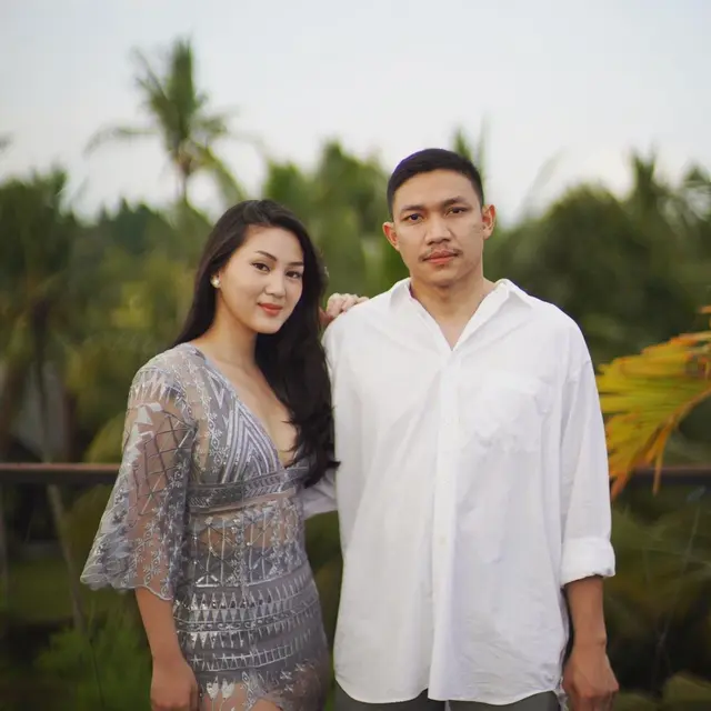 6 Potret Rachel Theresia Menantu Menteri Airlangga Hartarto dan Suami, Jadi Sorotan