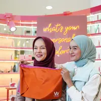 Agar makin percaya diri, yuk ikuti personal color test dan temukan warna Lip Cream yang cocok berdasarkan undertone kulit di Wardah Color Station. (Dok: Wardah).