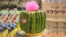 Rata-rata semangka kotak dijual sekitar US$ 200 per buah (sekitar Rp.26 juta) di pasar-pasar Jepang. Bahkan di Senbikiya, Tokyo, harga semangka berbentuk hati dijual masing-masing seharga US$ 300 per buah. (en.wikipedia.org)