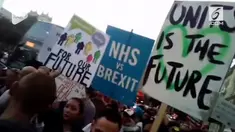 Lebih dari 500.000 orang anti-Brexit telah bergabung dengan protes London pusat menyerukan referendum baru pada kembali Inggris dari Uni Eropa.