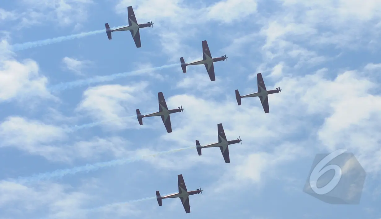 Tim Jupiter Aerobatic TNI AU (Liputan6.com/Herman Zakharia)