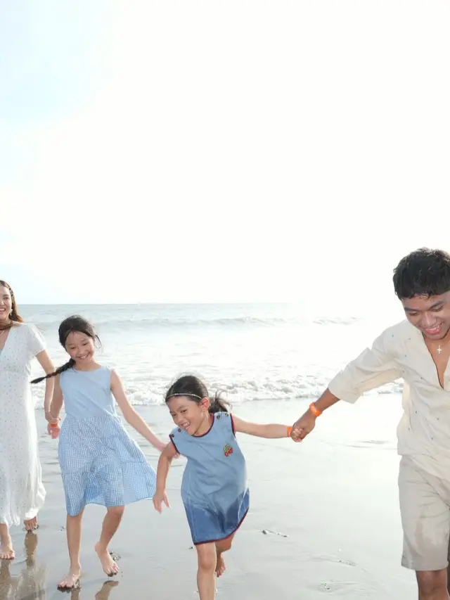 Momen liburan Sarwendah bersama anak-anak dan keluarga besarnya di Bali (Instagram/@sarwendah29)