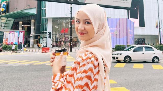 7 Inspirasi Hijab Nashwa Zahira, Stylish dengan Menggunakan Pashmina hingga Hijab Square. (credit:instagram.com/nashwaaaz)