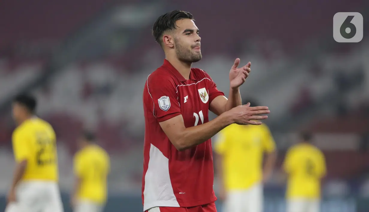 Jens Raven jadi bintang kemenangan Timnas Indonesia U-23 atas Brunei Darussalam. (Liputan6.com/Helmi Fithriansyah)