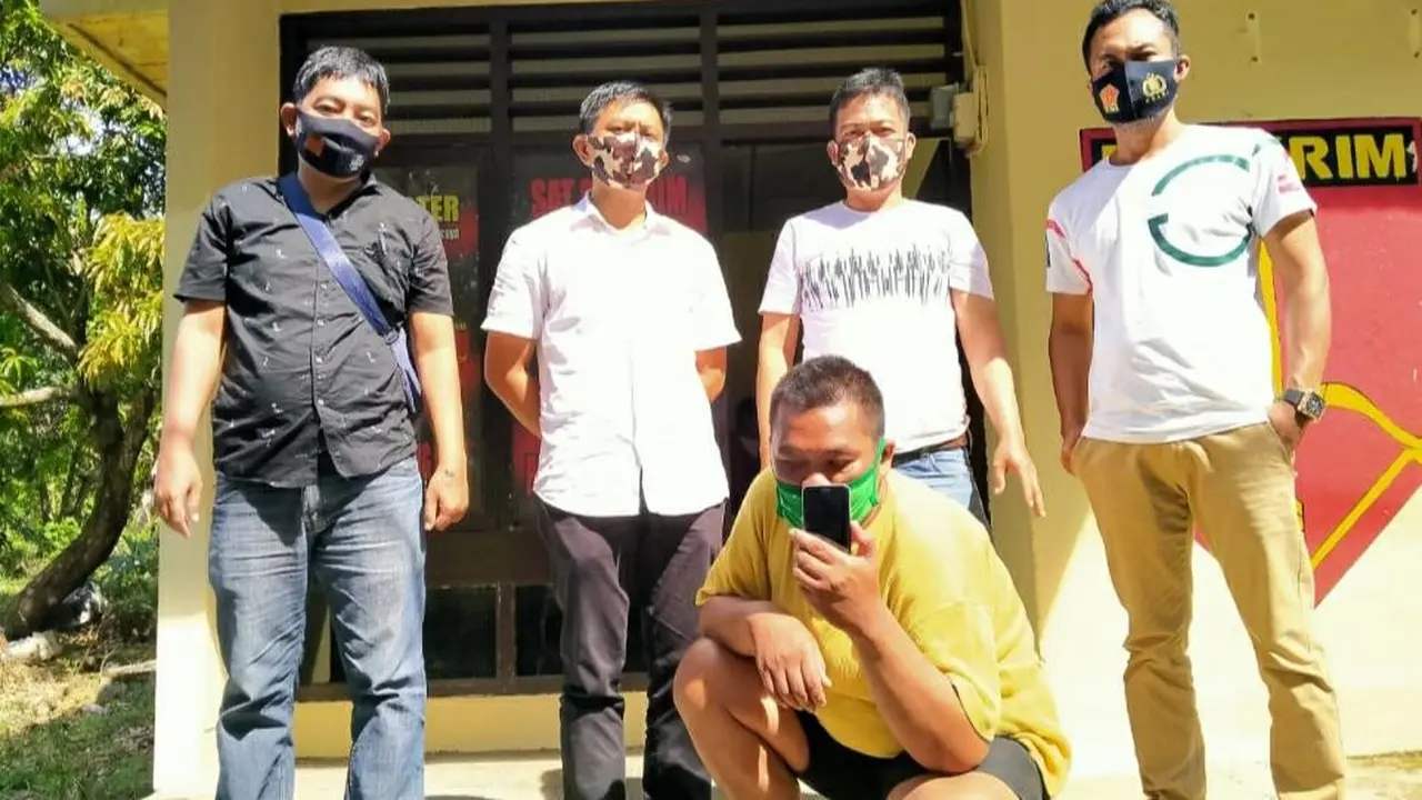 Oknum PNS mencuri HP (Fauzan/Liputan6.com)