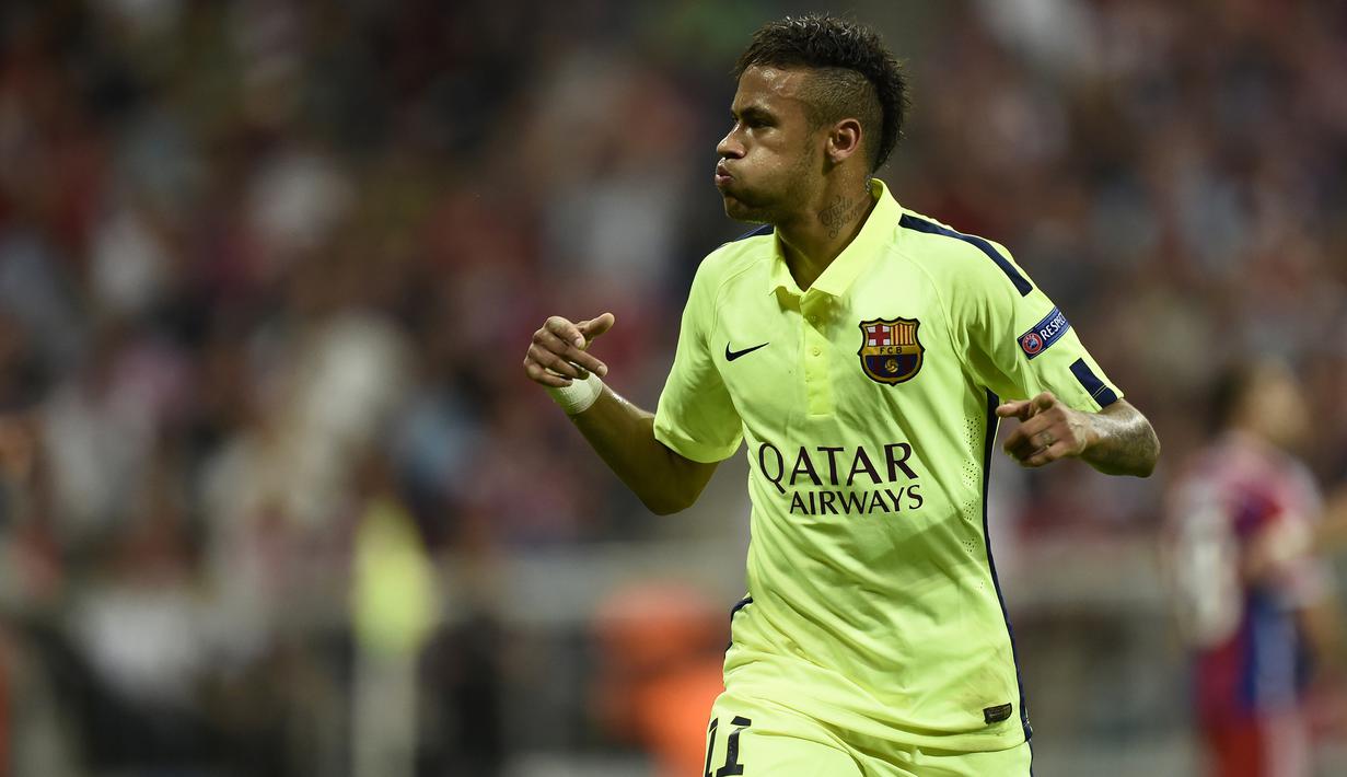 Neymar Junior saat melakukan selebrasi usai mencetak gol ke gawang Bayern Munchen dalam pertandingan Liga Champions di Allianz Arena, Munich pada 12 Mei 2015. (AFP/Odd Andersen)