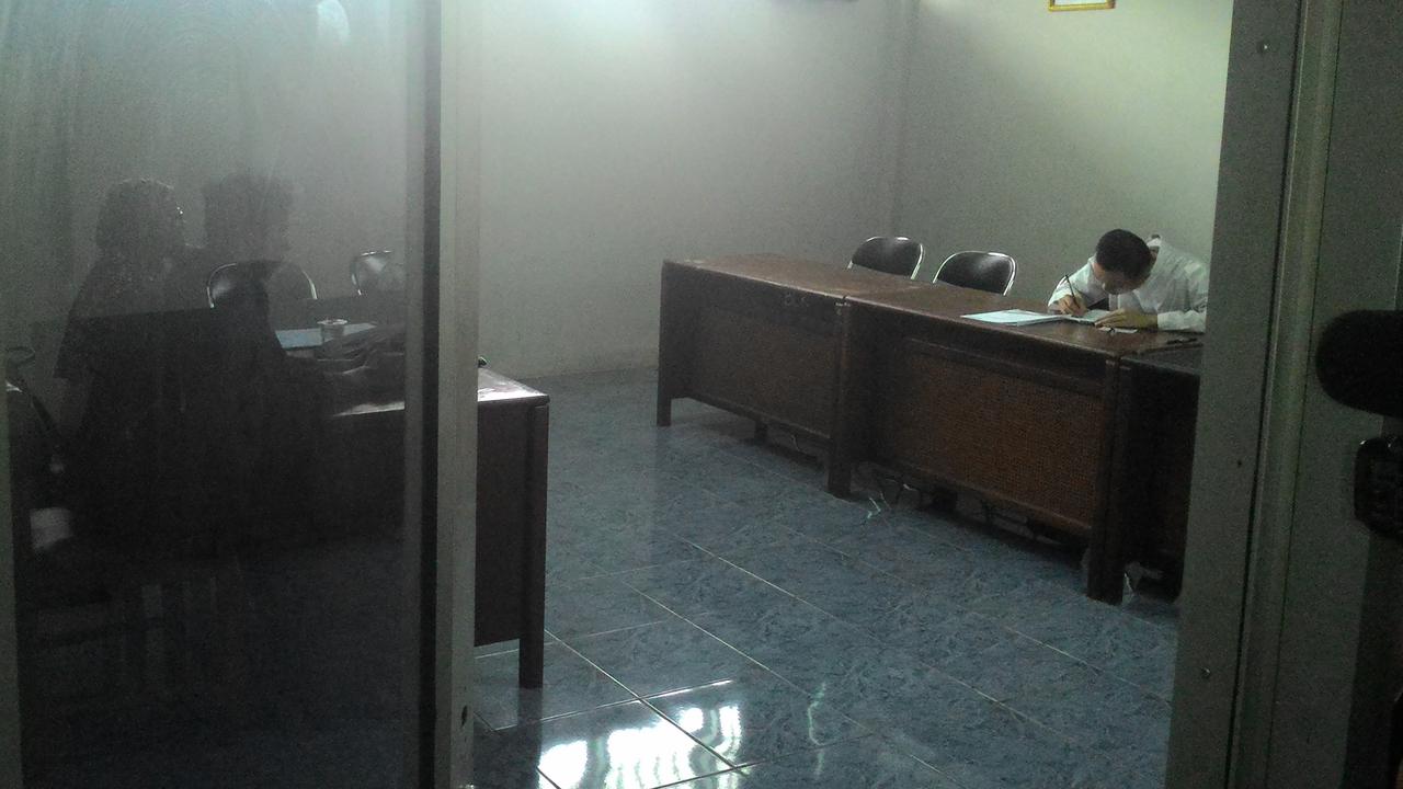 Siswa SMP mengikuti UN di Lapas Cibinong Bogor