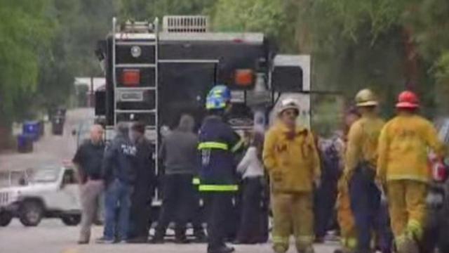 Polisi mengepung kediaman penguntit Sandra Bullock.