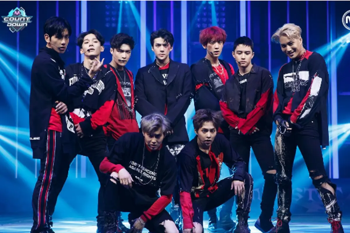 EXO Berhasil Singkirkan Lagu Legendaris Over The Rainbow