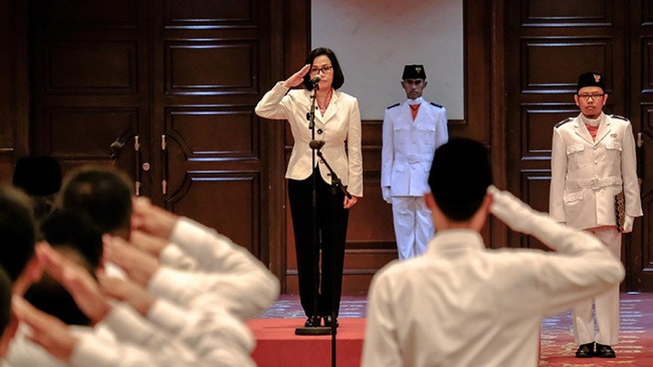 Menkeu Sri Mulyani menjadi pembina upacara dalam acara Peringatan Hari Kebangkitan Nasional ke-110 (Dok Foto: Biro KLI Kemenkeu)